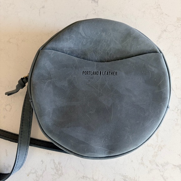 Portland Leather Large Circle Crossbody - NWOT - Storm - Picture 2 of 4